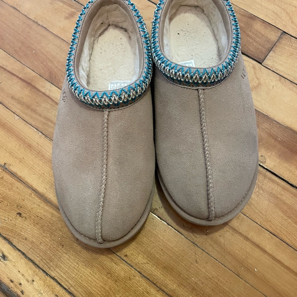 UGG tasman Cream Fleece Lined Footwear